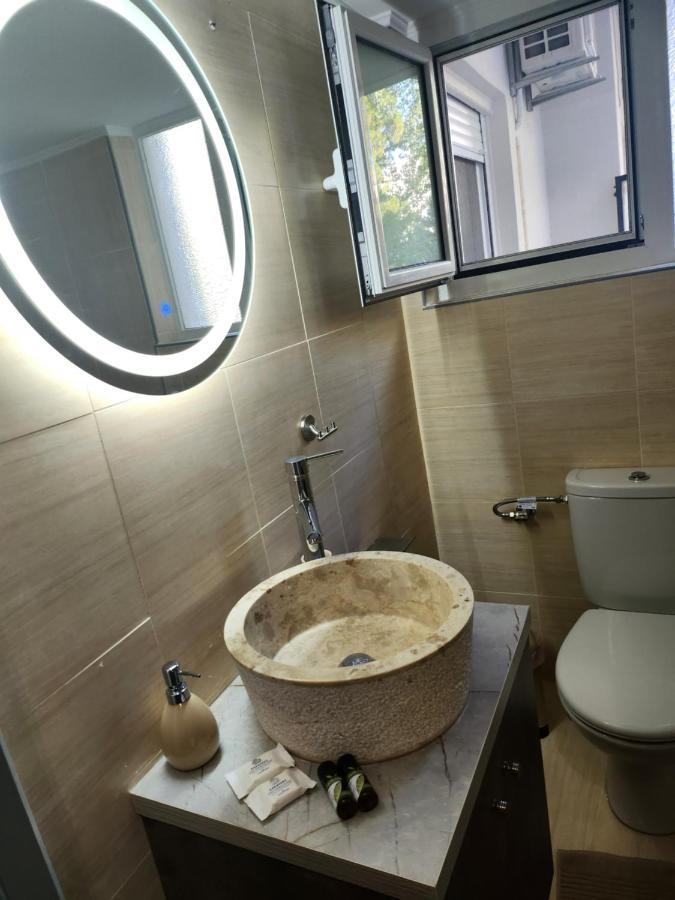 Small Luxury Apartment Anavyssos Exterior photo
